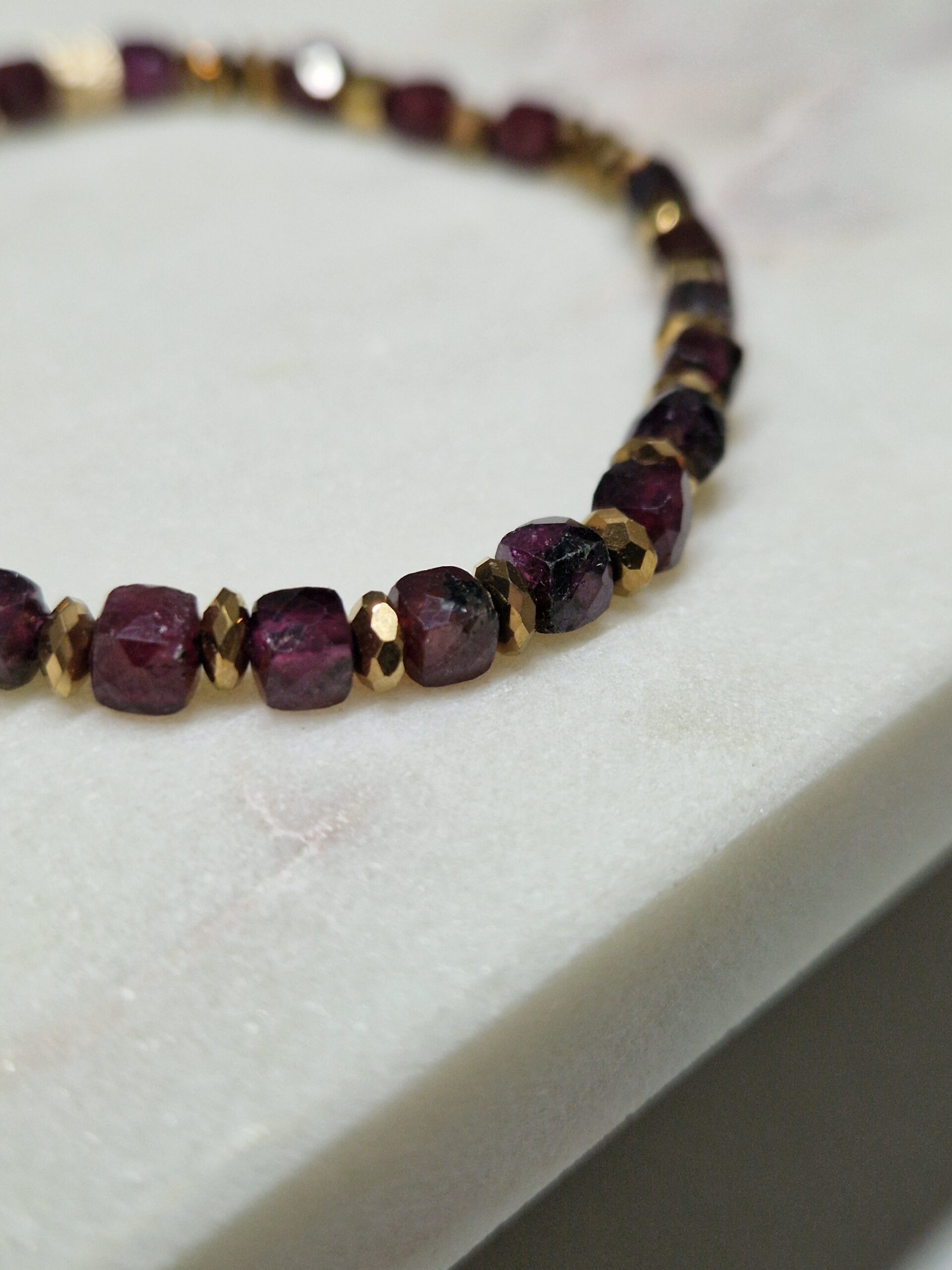 Bransoletka z granatem (kostki) - obrazek 2