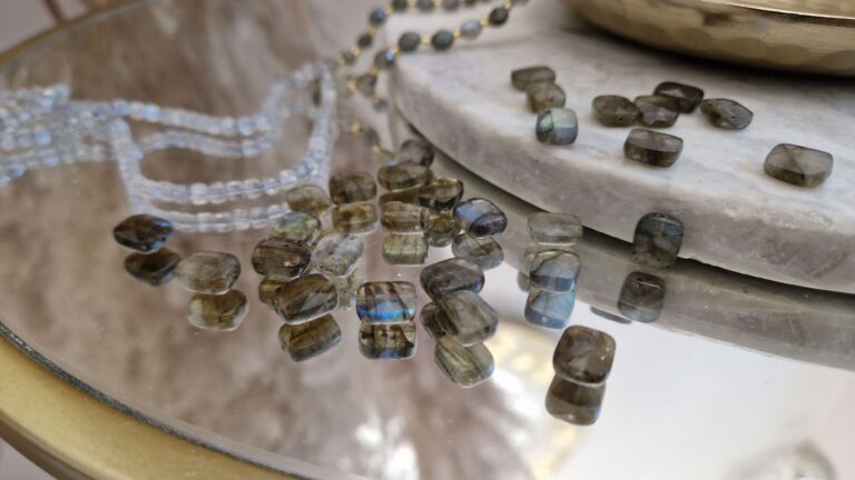 Top 5 kamieni, które świetnie sprawdzają się w codziennej biżuterii